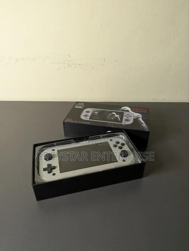 M17 Handheld Game Console Large Screen Portal Gaming Consoles - main view