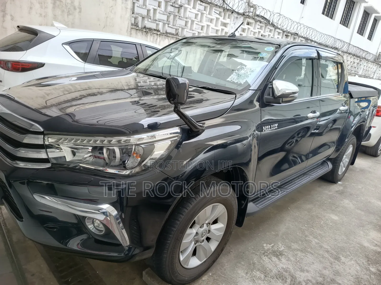 Toyota Hilux 2018 Black