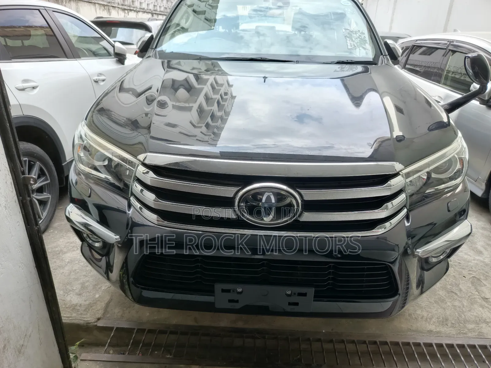 Toyota Hilux 2018 Black