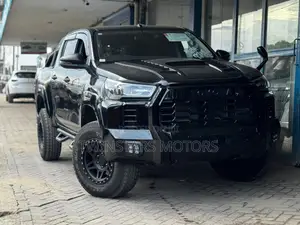 Toyota Hilux Revo Double Cab Deisel 2.4 AWD 2020 Black