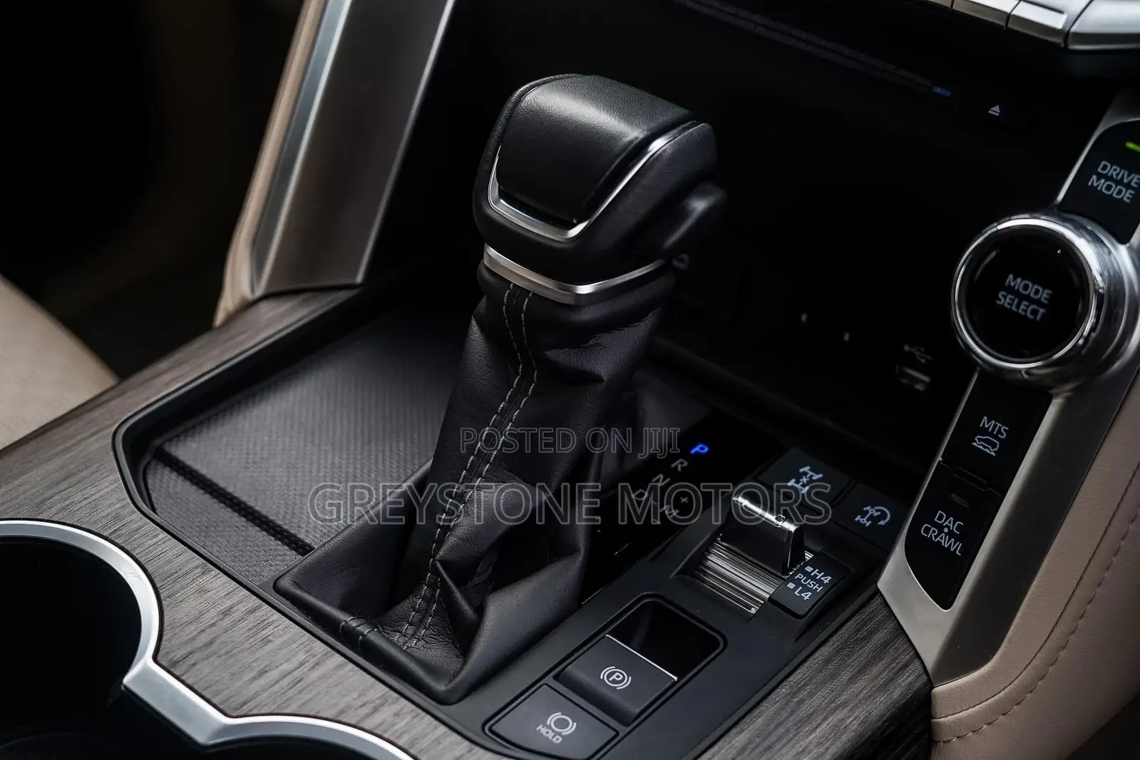 Toyota Land Cruiser 2023 White