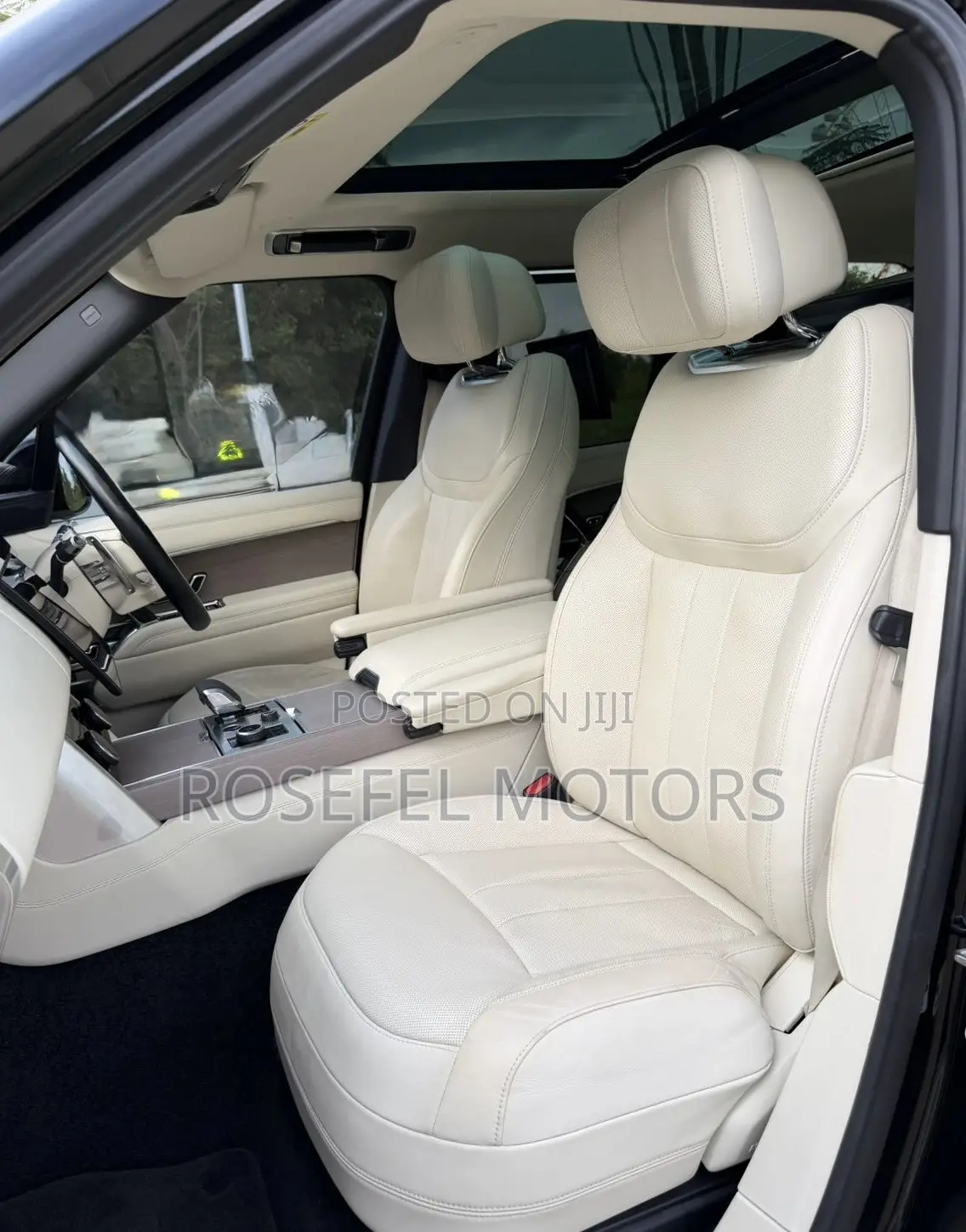 Land Rover Range Rover Vogue 2022 Black