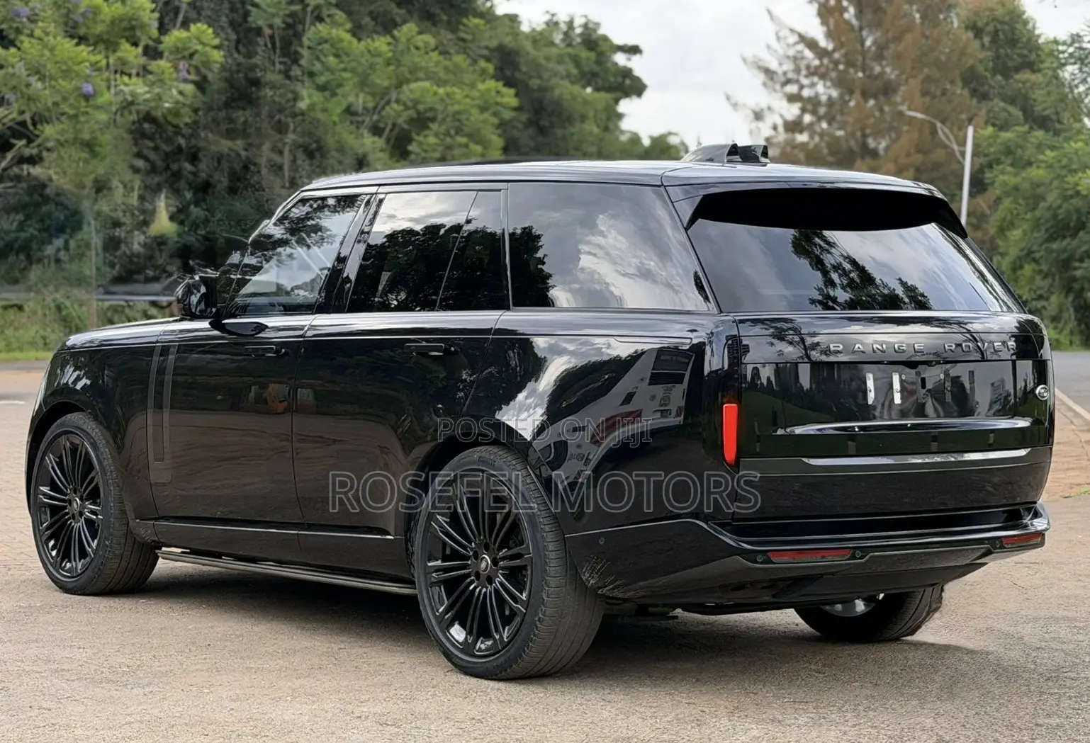 Land Rover Range Rover Vogue 2022 Black