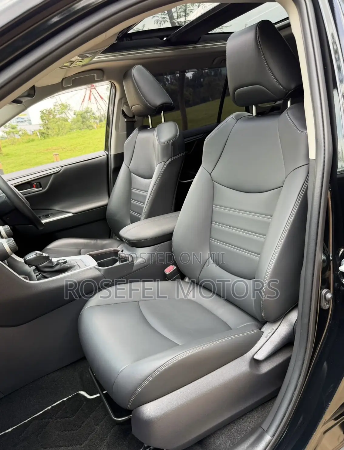 Toyota RAV4 Hybrid 2019 Black