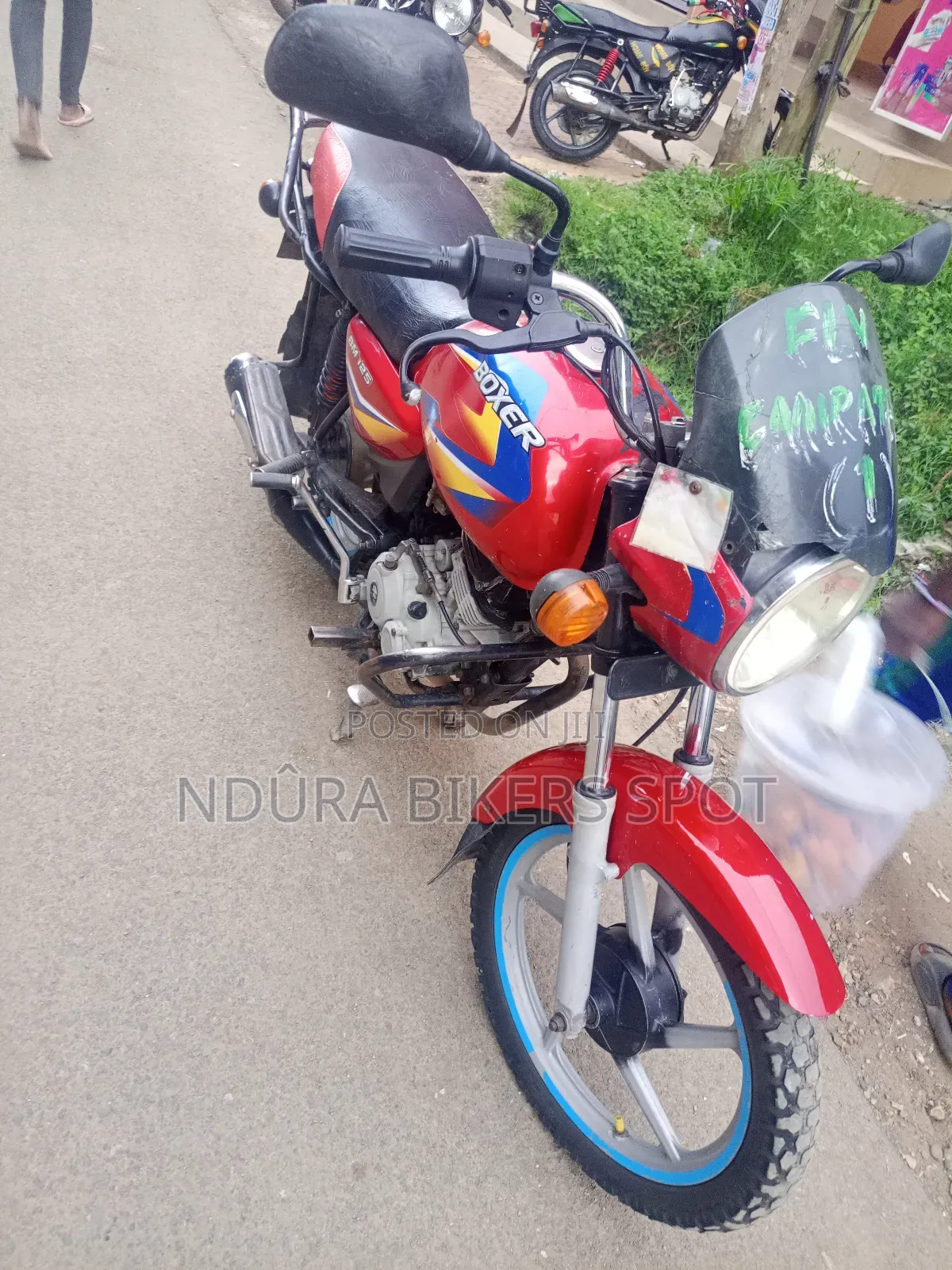 Bajaj Boxer 125 2024 Red