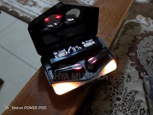 Earphones TWS - thumbnail 2