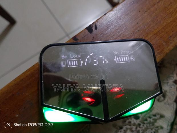 Earphones TWS - thumbnail 3