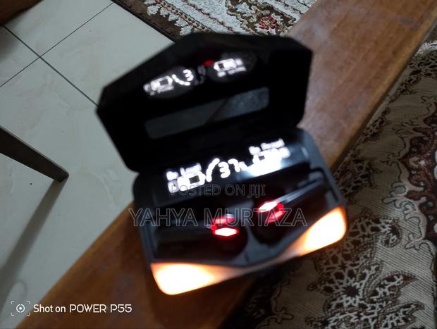 Earphones TWS - thumbnail 4