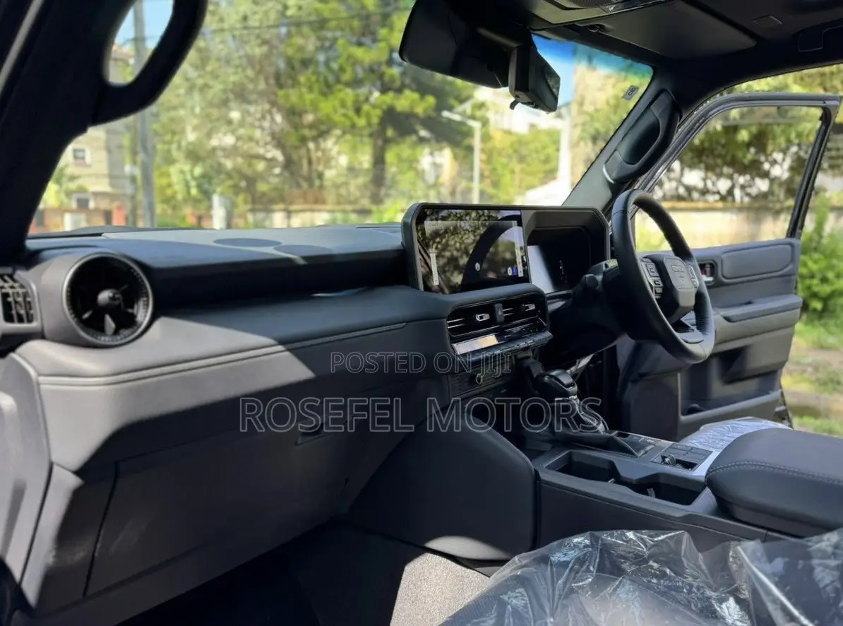 Toyota Land Cruiser Prado 2.7 2024 Black