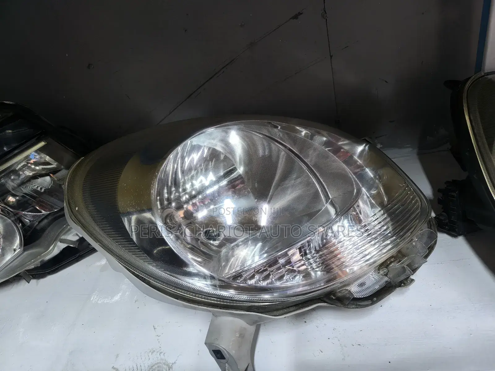 Passo 2010 Non Xenon Ex Japan Headlights