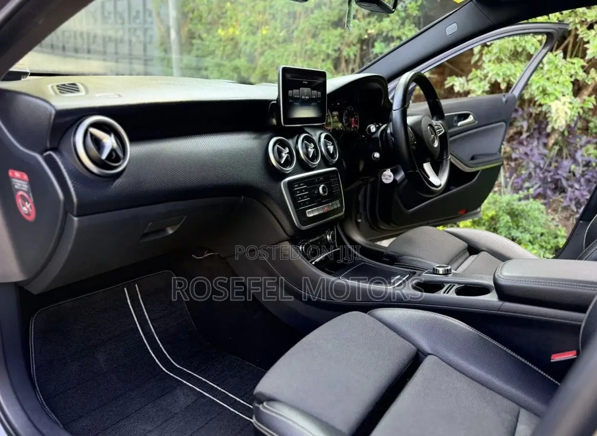 Mercedes-Benz A-Class 2016 Gray