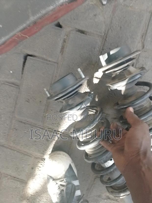 Front Toyota Passo/Bb Shocks - thumbnail 3