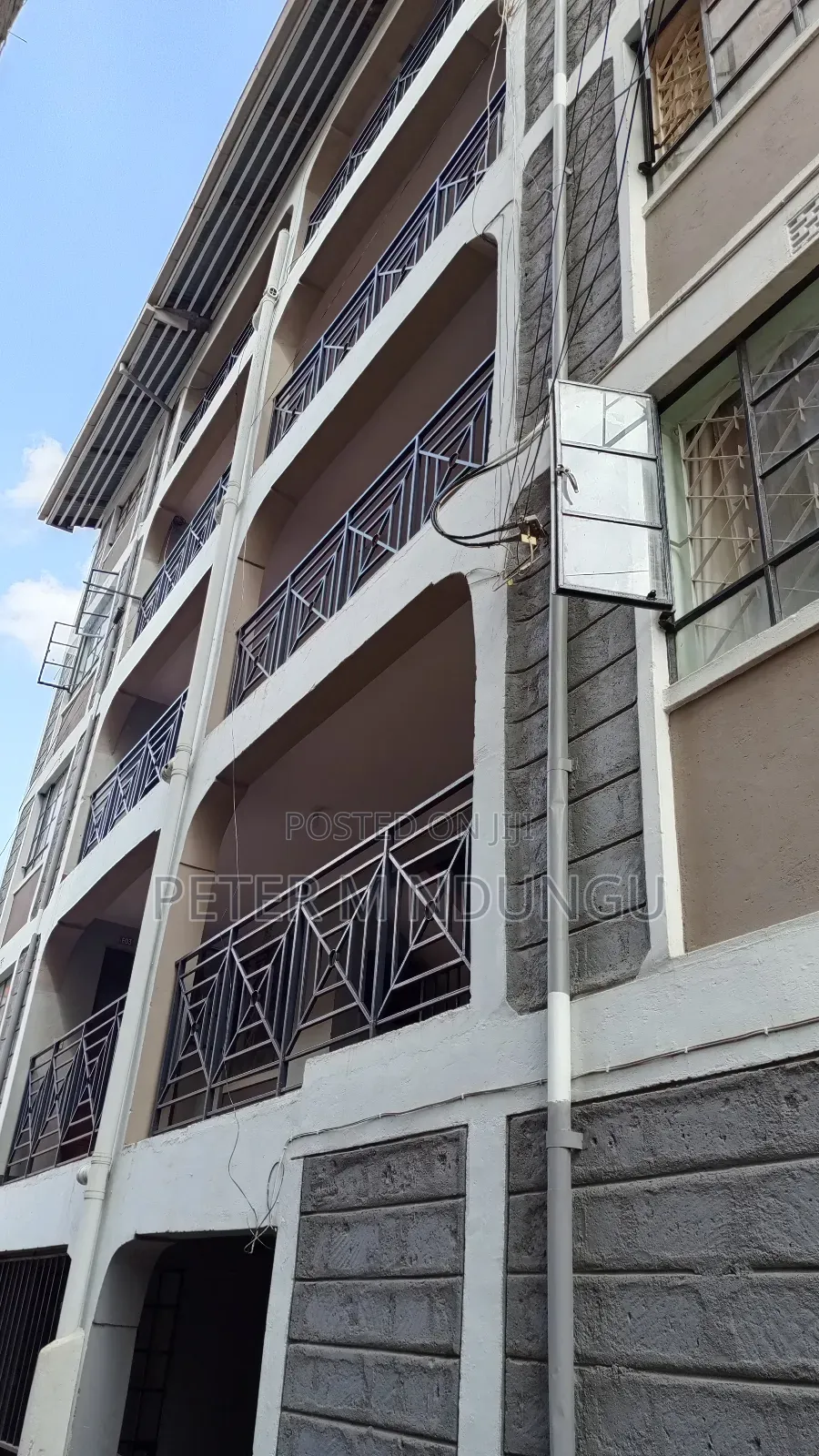 Furnished 2bdrm Block of Flats in Kahawa, Kiambu / Kiambu  for sale