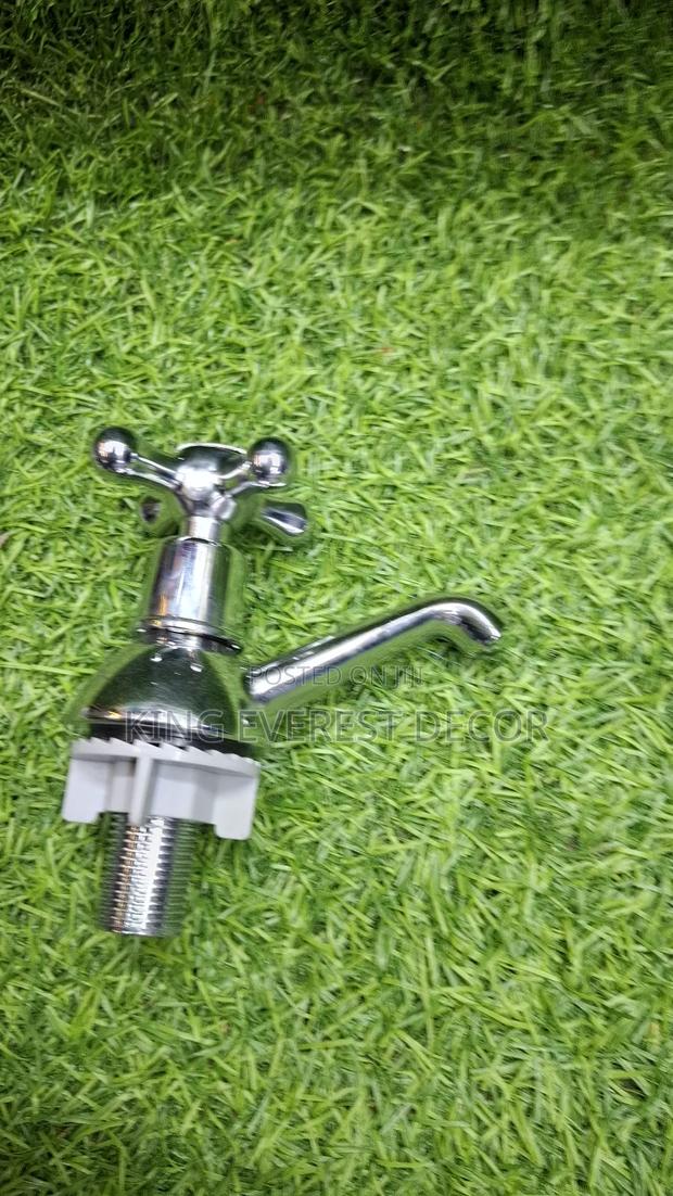 Lirlee Pillar Taps - thumbnail 2