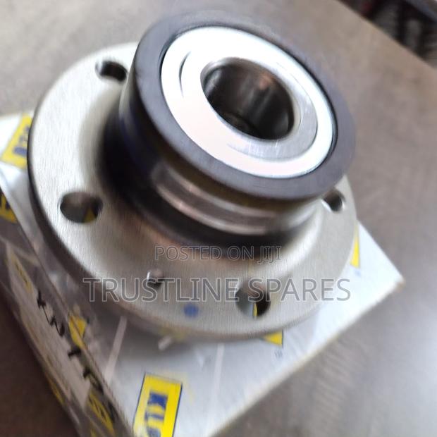Universal Rear Bearing Hub for Vw Audi – High-Quality Fit
