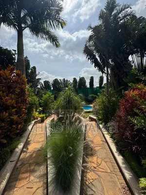 6bdrm Mansion in Runda Flame Tree for rent