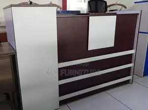 Reception Desk; Modern 1.6m Brown and White Executive Reception Table
