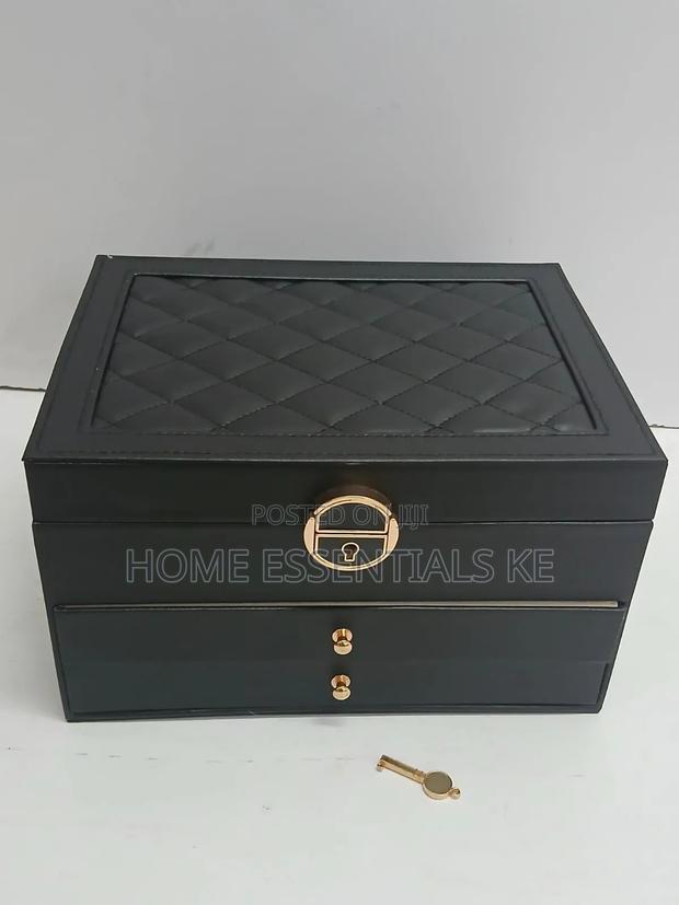 3 Layered Jewelry Storage Box - thumbnail 4