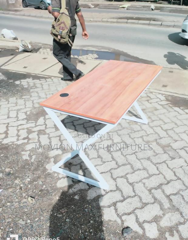Study Relaxing Table Metallic Flame