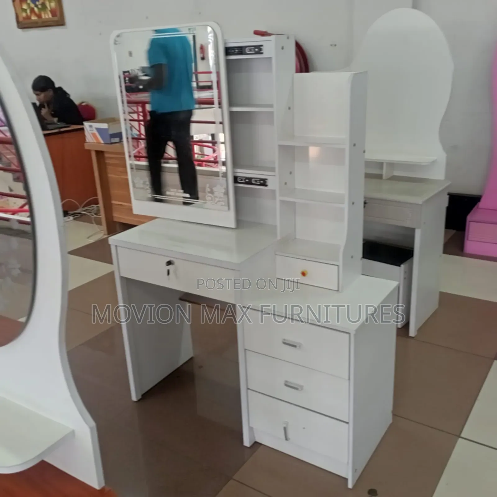 White Units Dressing Mirror