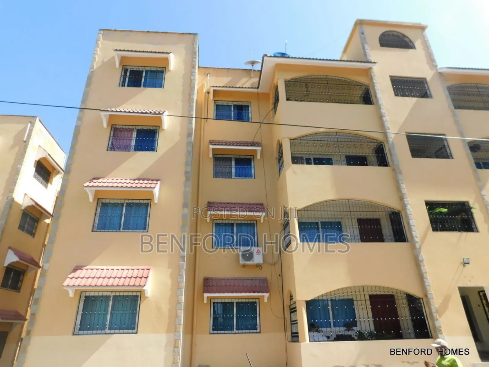 3bdrm Apartment in Beach Road, Nyali Mkomani for sale