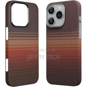 Apple iPhone 16 Pro Max Premium Dual-Tone Checkered Aramid Fiber Case - thumbnail 2
