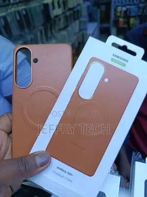 Samsung Galaxy S26+ Kindsuit Case Is a Leather-Texture Protect Cover