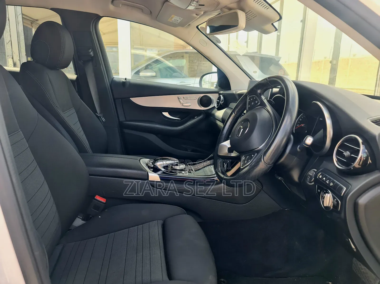 Mercedes-Benz GLC-Class 2018 White