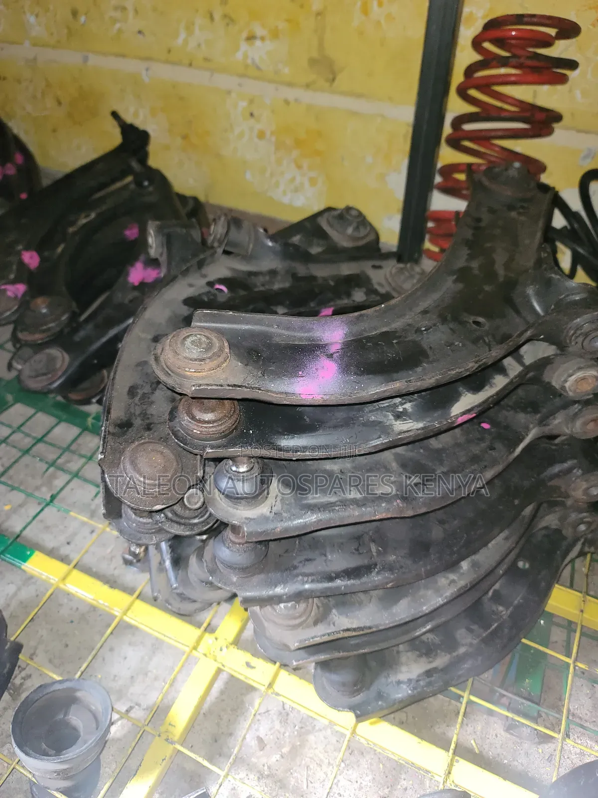 Nissan Tiida Lower Arms