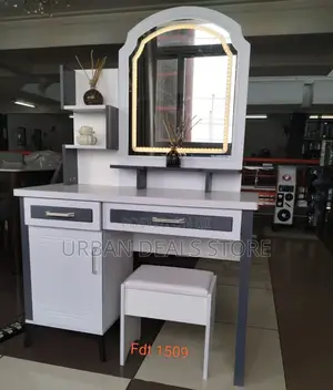 Executive Modern Big Dressing Table With Sliding Mirror