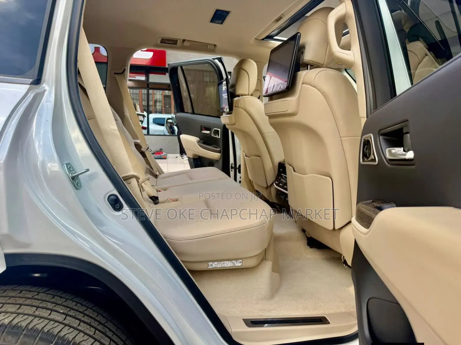 Toyota Land Cruiser 3.3 Diesel 4WD 2022 White