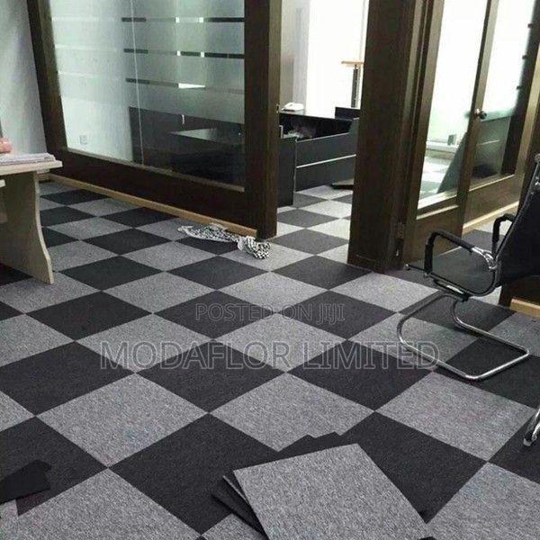 Plain Carpet Tiles for Offices – Clean and Uniform Finish
