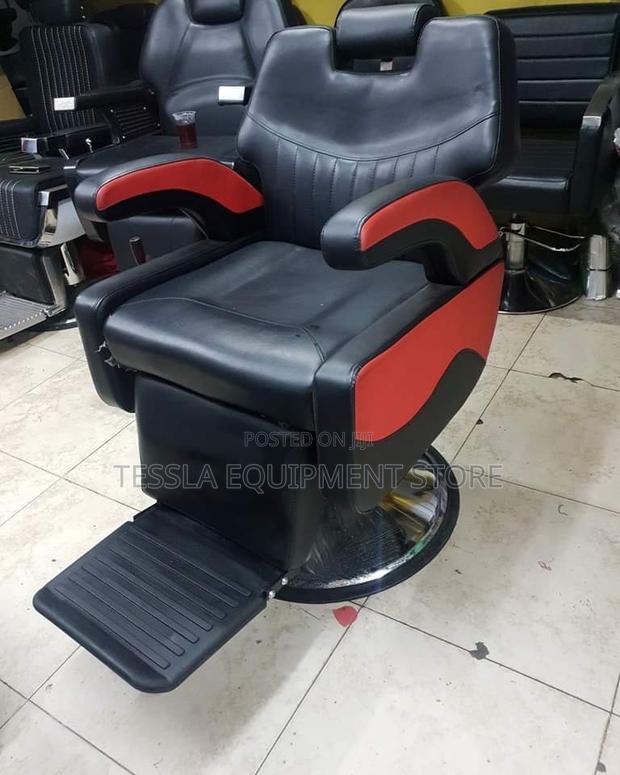 Jumbo Executive Barber Chair - main view