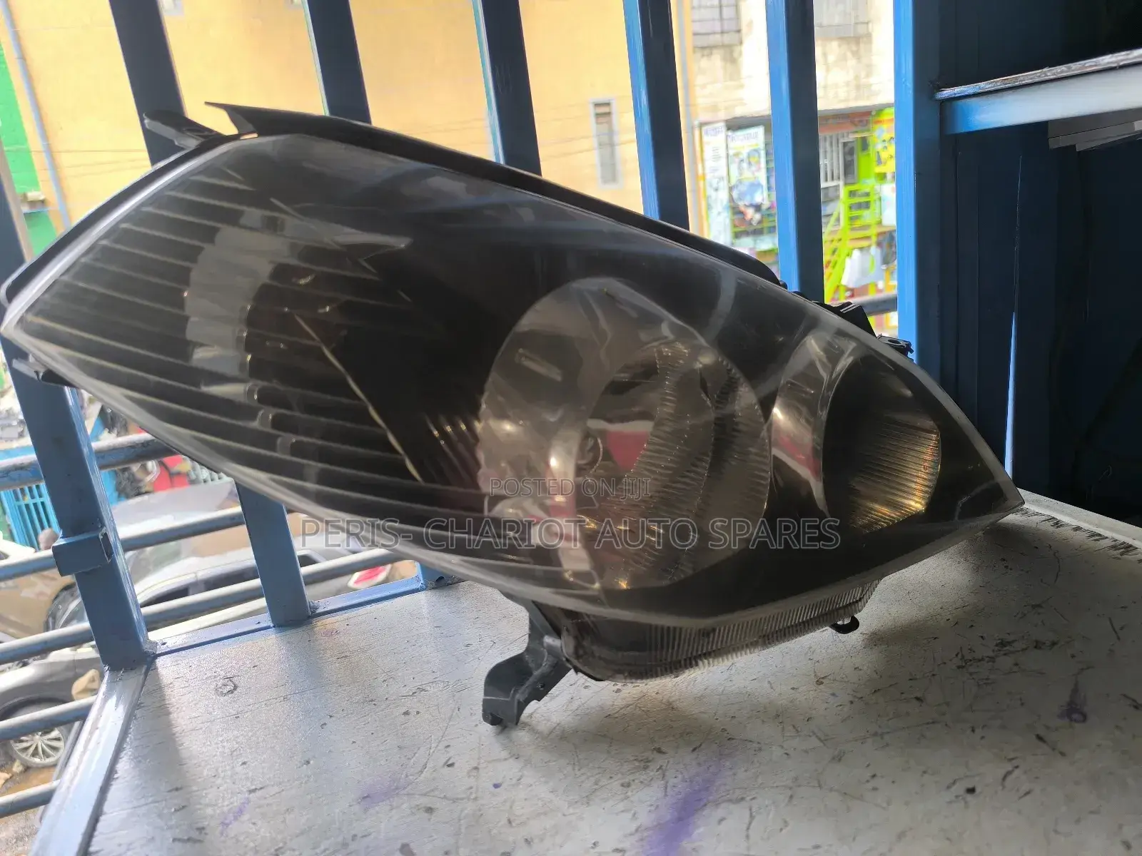 Nissan Wingroad Y11 Non Xenon Headlights