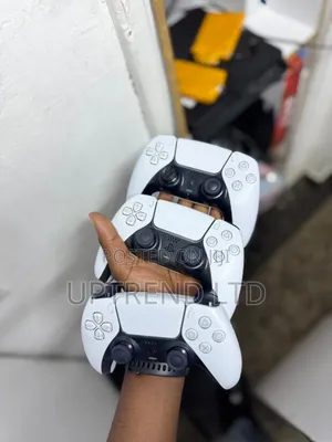 Ex Canada Import Playstation 5 Controllers