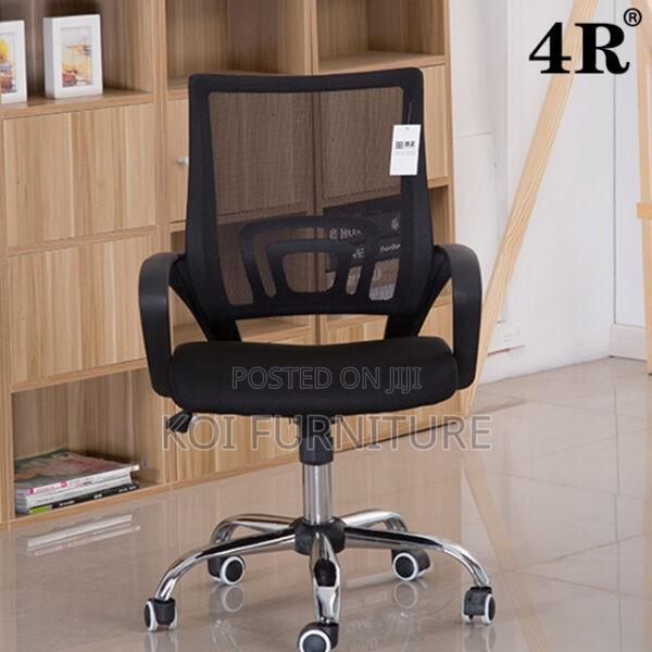 Office Chairs; Ergonomic Swivel Mesh Swivel Office Chairs - thumbnail 2