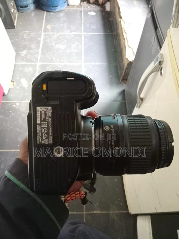 Nikon D3200 - main view