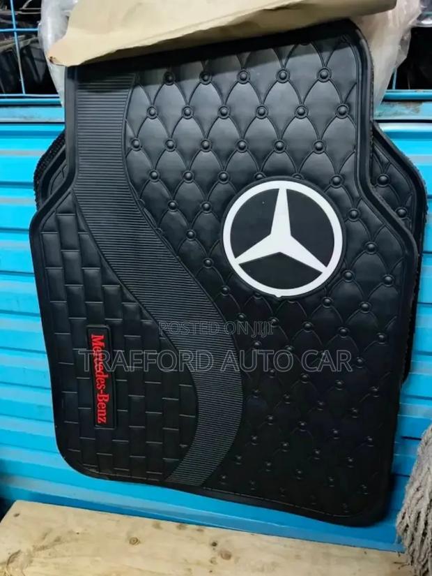 Mercedes 5 Pieces Floor Matts