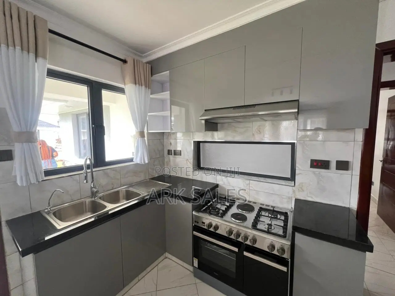 4bdrm Maisonette in Lukenya Plains for sale