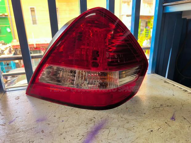 Nissan Tiida Saloon Taillight - thumbnail 2