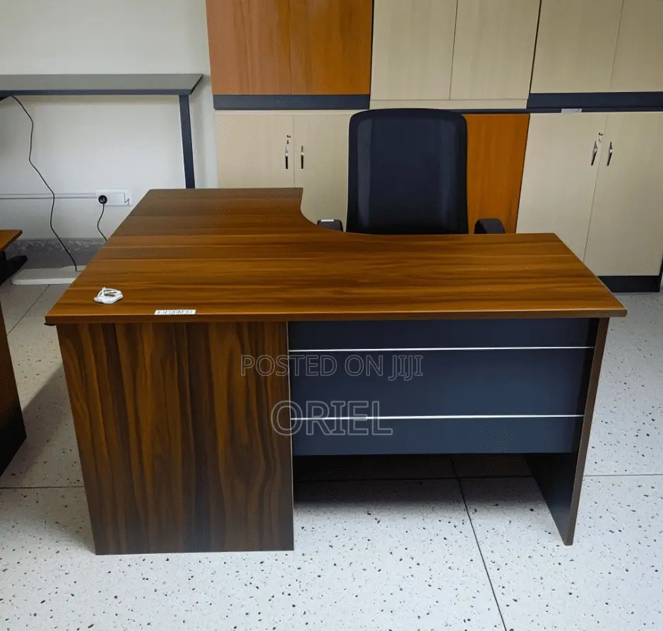 Office Desk : 1400mm Curved Executive Office Desk