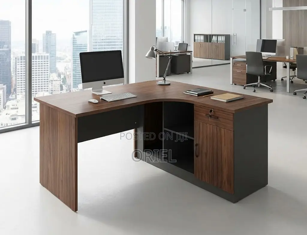 Office Desk : 1400mm Curved Executive Office Desk