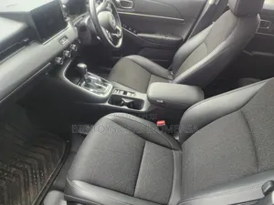 Honda Vezel 2021 Silver
