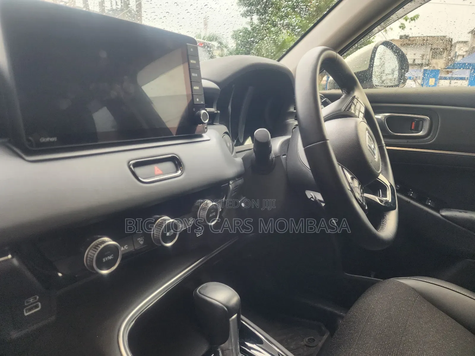Honda Vezel 2021 Silver