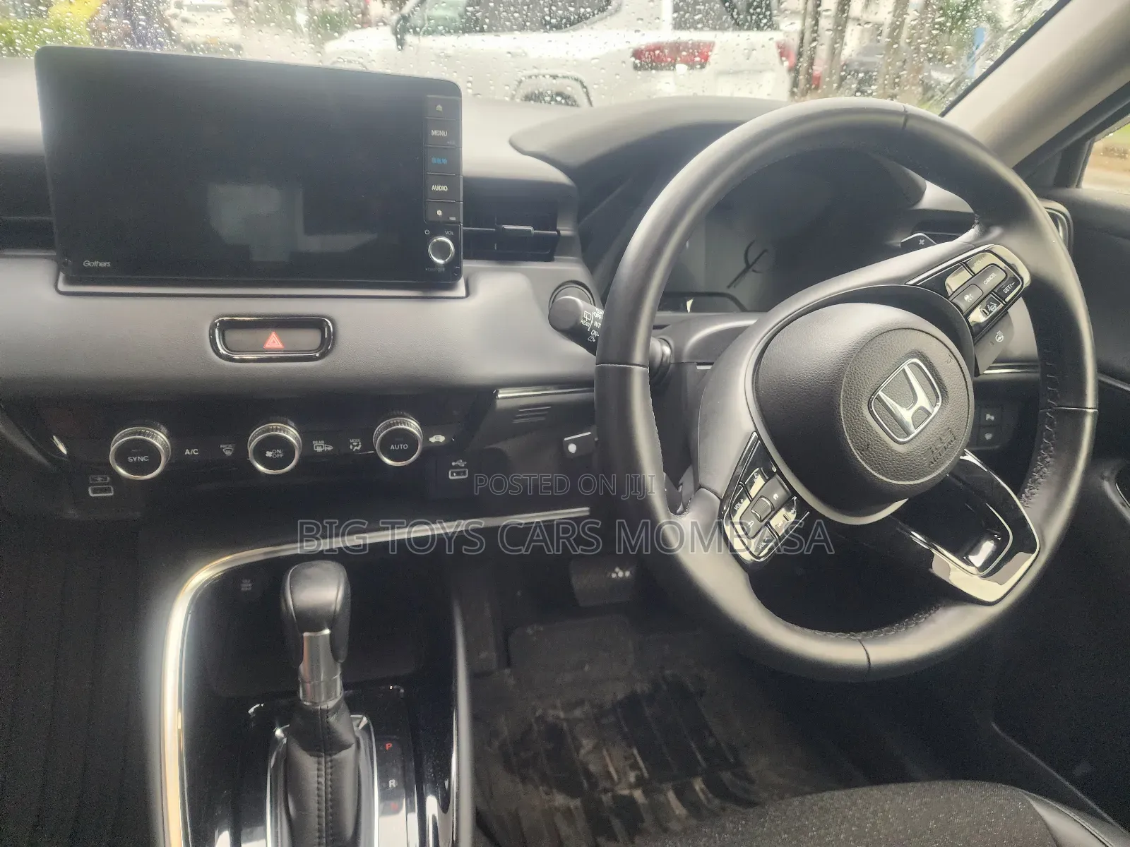 Honda Vezel 2021 Silver
