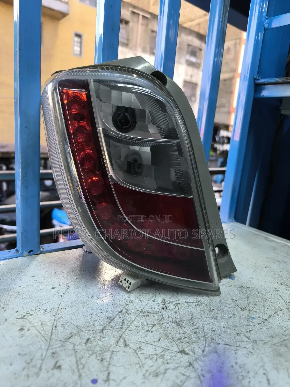 Daihatsu Mira 2012 Taillights