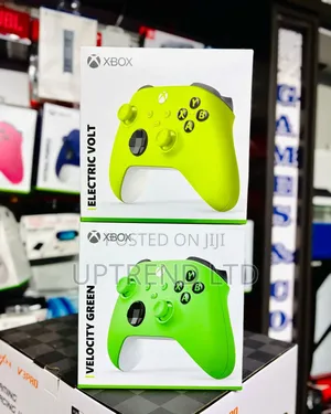 Brand New Microsoft Xbox Series Colourd Controllers