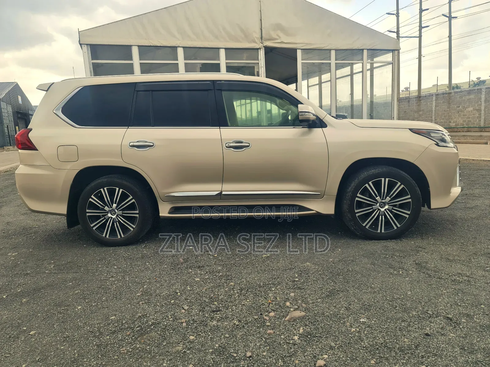 Lexus LX 570 (5 seats) AWD 2017 Brown