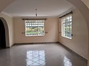 3bdrm Maisonette in Green Park Estate, Lukenya for sale