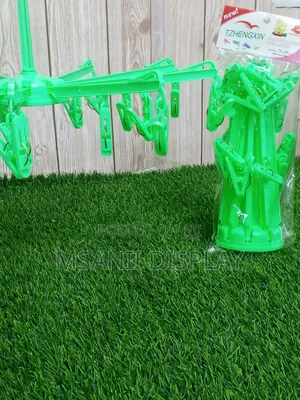 Rotating Pegs Hanger